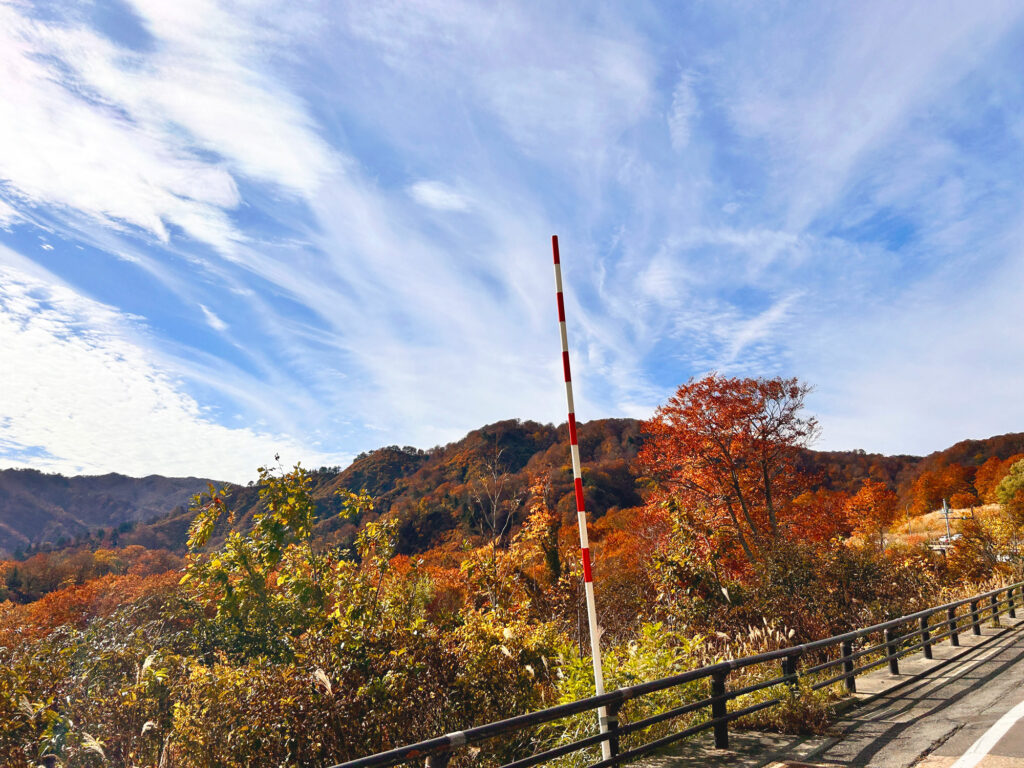 山形の絶景の一つ、月山の紅葉